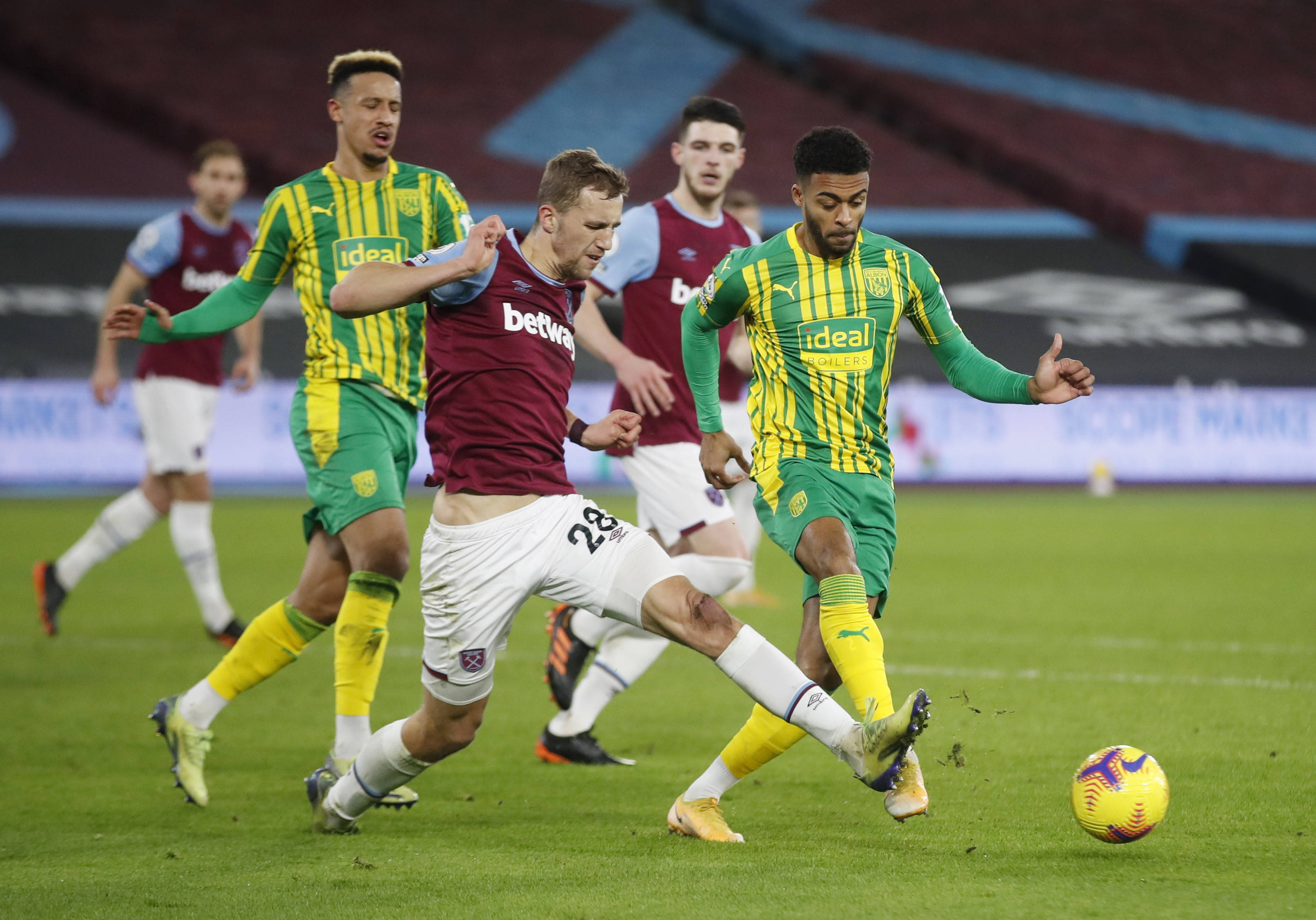 对曼联困境 对曼联困境